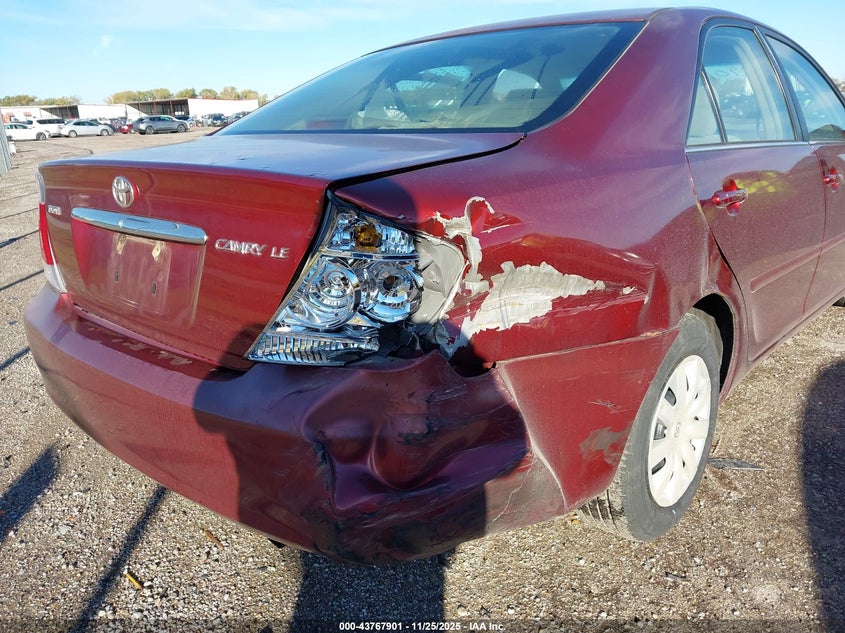 2005 Toyota Camry Le VIN: 4T1BE32K85U045046 Lot: 43767901