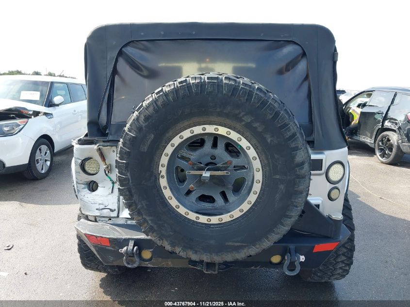 2008 Jeep Wrangler Unlimited Rubicon VIN: 1J4GA69148L545729 Lot: 43767904