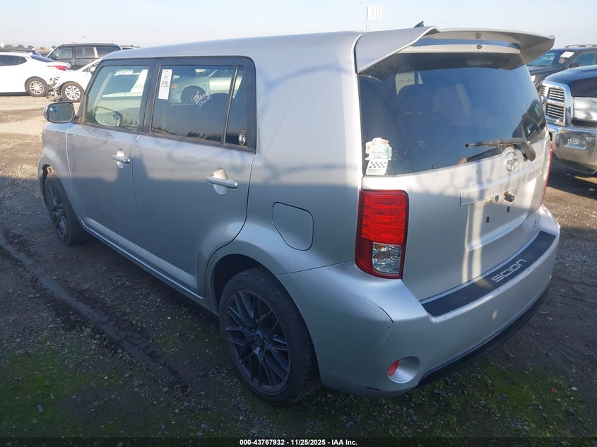 JTLZE4FE1EJ057879 2014 SCION XB photo no. 3