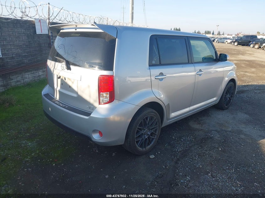 JTLZE4FE1EJ057879 2014 SCION XB photo no. 4