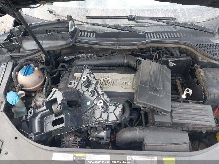 2014 Volkswagen Cc 2.0T Sport VIN: WVWBN7AN3EE536142 Lot: 43767958