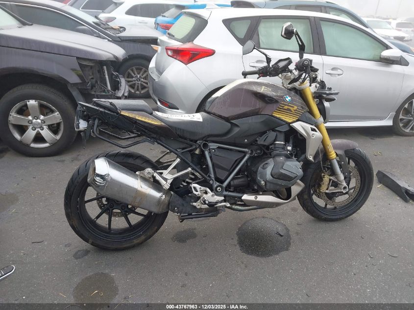 2020 BMW R 1250 R VIN: WB10J730XLZG69944 Lot: 43767963
