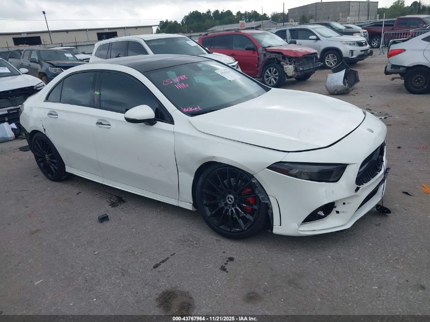 MERCEDES-BENZ A-CLASS A 220