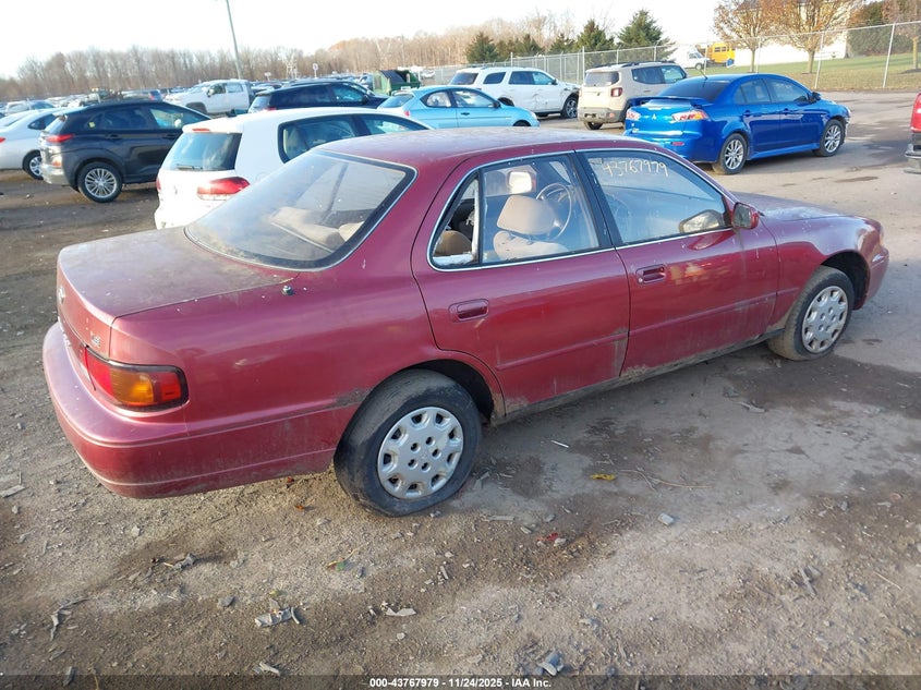 1995 Toyota Camry Le VIN: 4T1SK12E0SU613907 Lot: 43767979