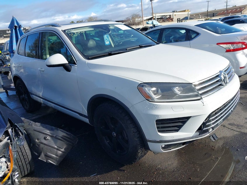 VOLKSWAGEN TOUAREG TDI EXECUTIVE