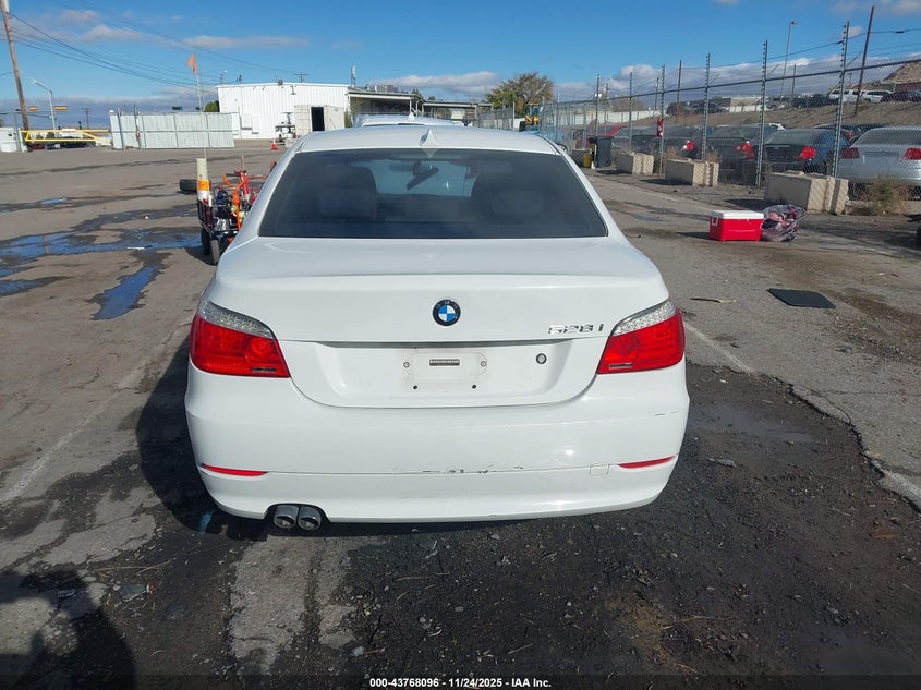 2008 BMW 528 I VIN: WBANU53598C110955 Lot: 43768096