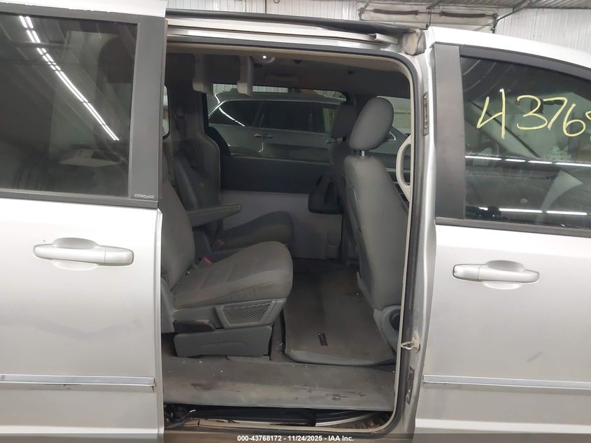 2008 Dodge Grand Caravan Sxt VIN: 1D8HN54P18B132288 Lot: 43768172