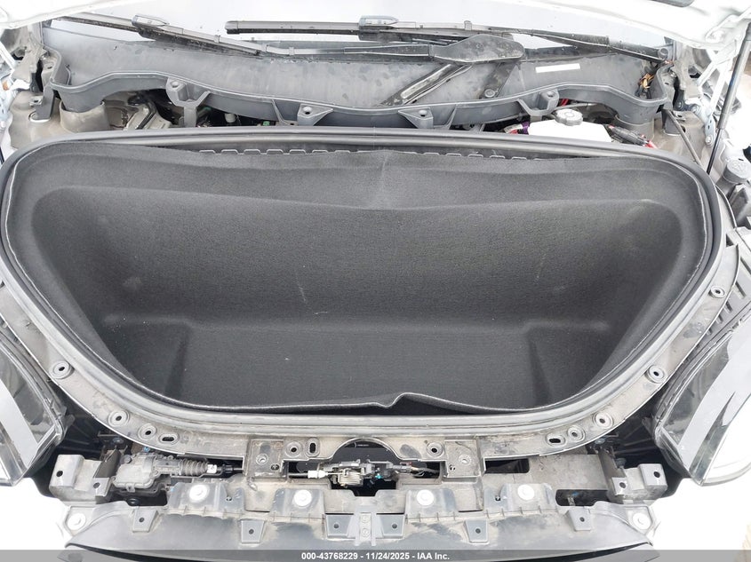 2022 Tesla Model X Dual Motor All-Wheel Drive VIN: 7SAXCAE51NF343010 Lot: 43768229