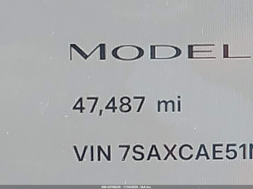 2022 Tesla Model X Dual Motor All-Wheel Drive VIN: 7SAXCAE51NF343010 Lot: 43768229