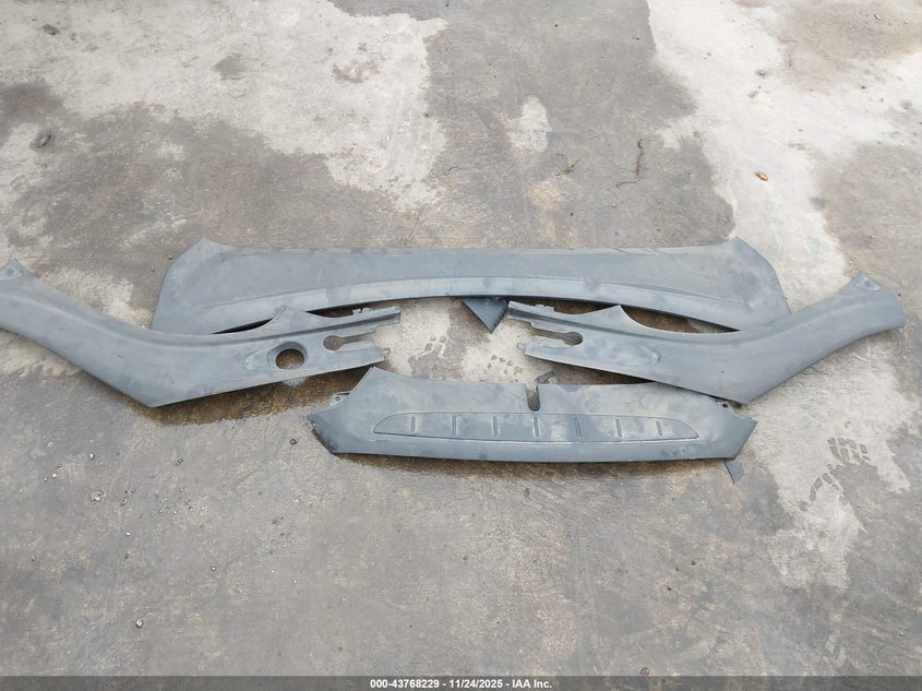 2022 Tesla Model X Dual Motor All-Wheel Drive VIN: 7SAXCAE51NF343010 Lot: 43768229