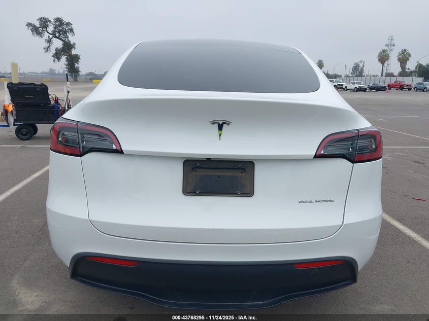 2023 Tesla Model Y Awd/Long Range Dual Motor All-Wheel Drive VIN: 7SAYGDEE7PF691505 Lot: 43768295