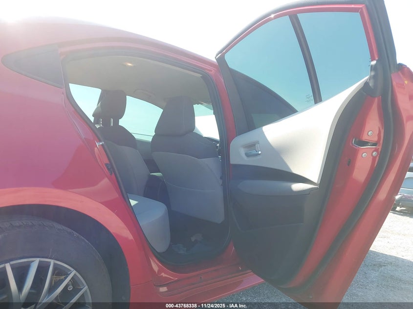 2021 Toyota Corolla Le VIN: 5YFEPMAE4MP181747 Lot: 43768338