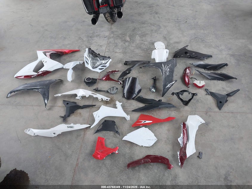 2013 Suzuki Gsx-R1000 VIN: JS1GT78A5D2101504 Lot: 43768349