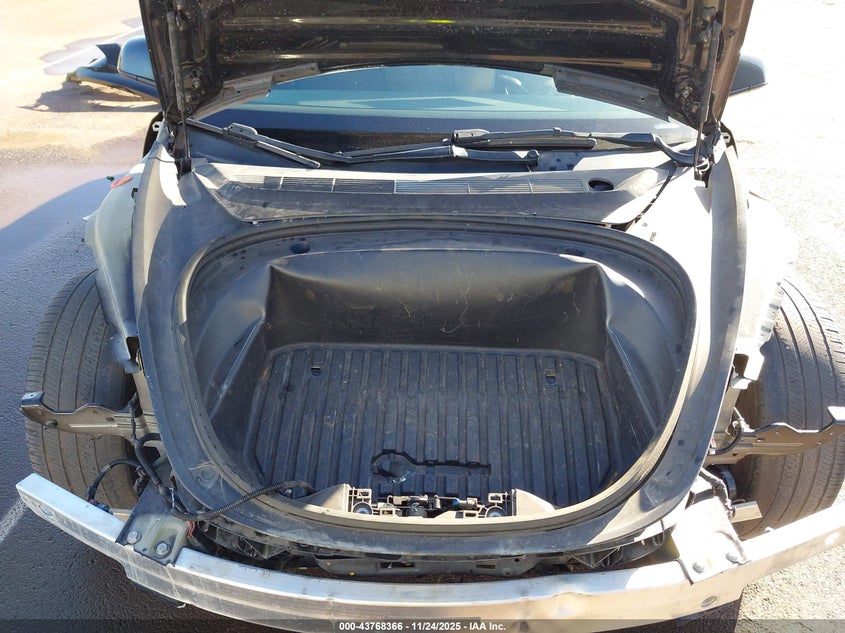 2023 Tesla Model 3 Rear-Wheel Drive VIN: 5YJ3E1EA6PF458675 Lot: 43768366