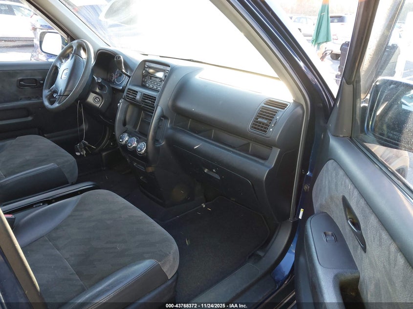 JHLRD78882C055931 2002 HONDA CR-V photo no. 5