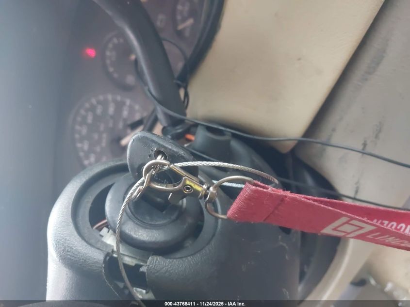 2002 Chevrolet Tahoe Ls VIN: 1GNEC13Z82J102146 Lot: 43768411