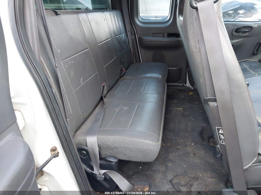 2002 Ford F-150 Lariat/Xl/Xlt VIN: 1FTRX18L72NB25249 Lot: 43768452