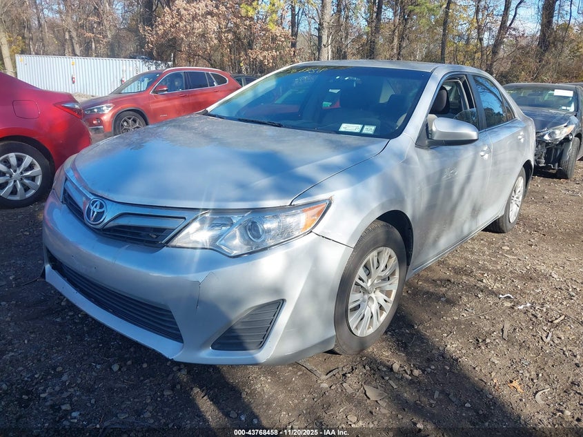 4T1BF1FK4CU024428 2012 TOYOTA CAMRY photo no. 2