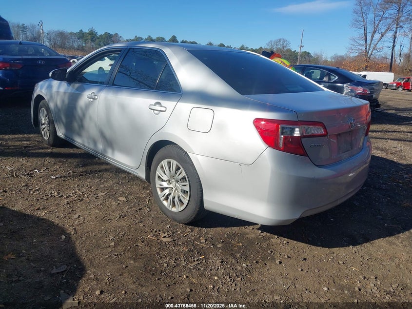 4T1BF1FK4CU024428 2012 TOYOTA CAMRY photo no. 3