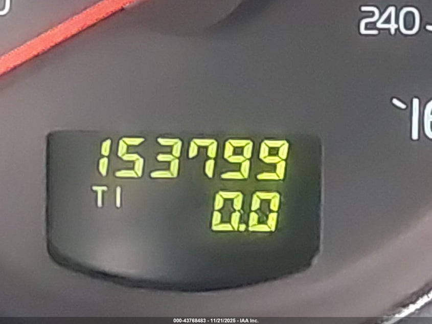 2004 Volvo V70 2.5T VIN: YV1SW59V342381561 Lot: 43768483