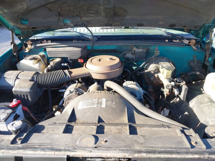 1994 Chevrolet Gmt-400 K1500 VIN: 1GCEK14Z7RZ241710 Lot: 43768500