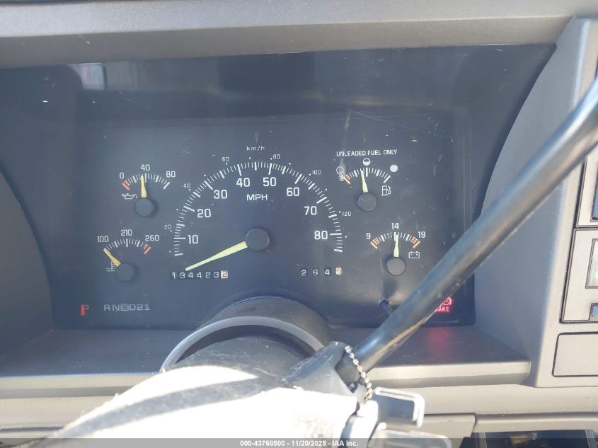 1994 Chevrolet Gmt-400 K1500 VIN: 1GCEK14Z7RZ241710 Lot: 43768500