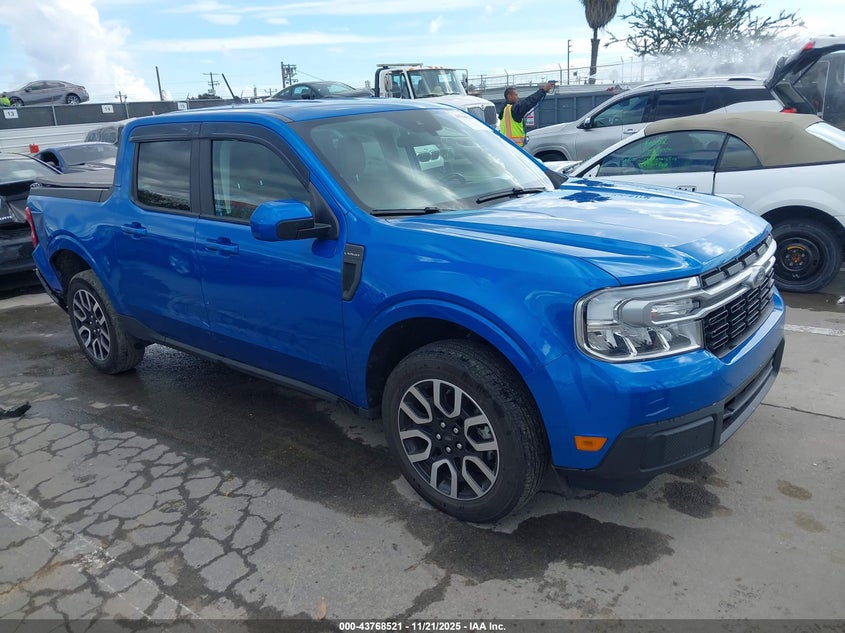FORD MAVERICK LARIAT