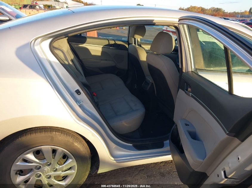 2017 Hyundai Elantra Se VIN: KMHD74LFXHU412737 Lot: 43768545