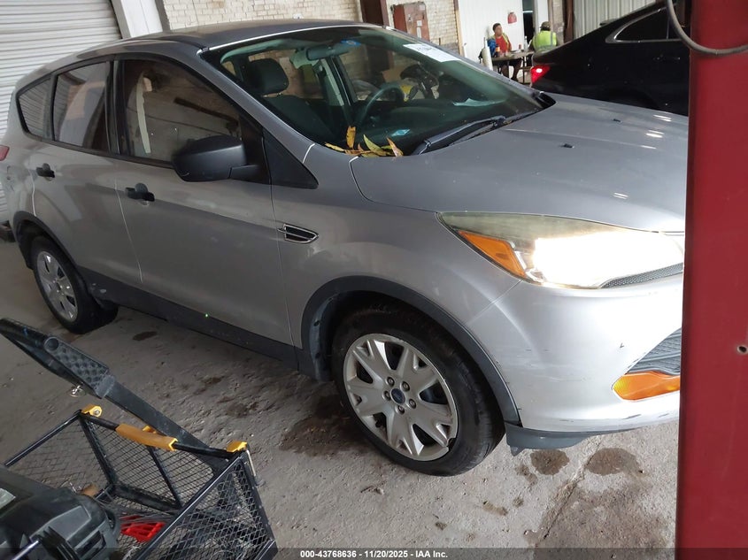 FORD ESCAPE S