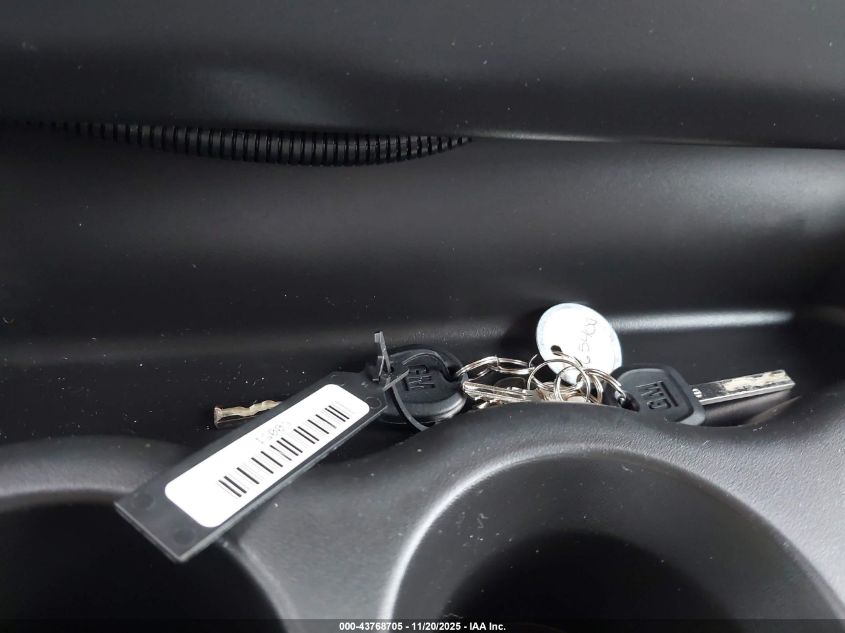 2025 Chevrolet Express Cutaway Work Van VIN: 1GB3GRF78S1265400 Lot: 43768705