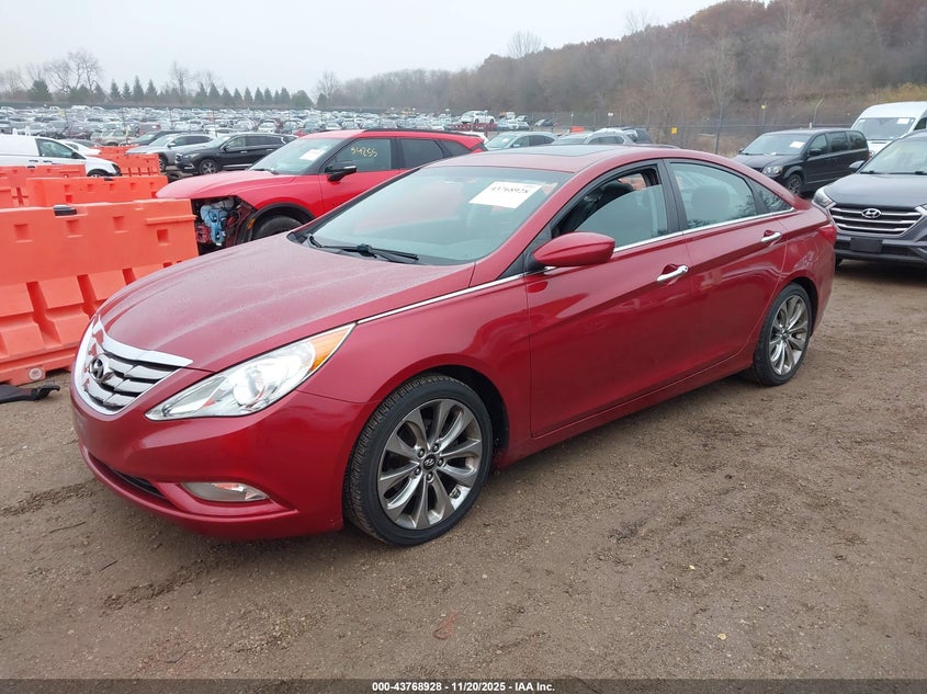 5NPEC4AC2BH067296 2011 HYUNDAI SONATA photo no. 2