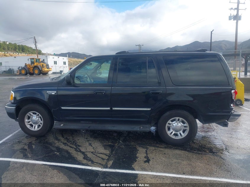 1999 Ford Expedition Eddie Bauer/Xlt VIN: 1FMRU17L3XLB43109 Lot: 43768933