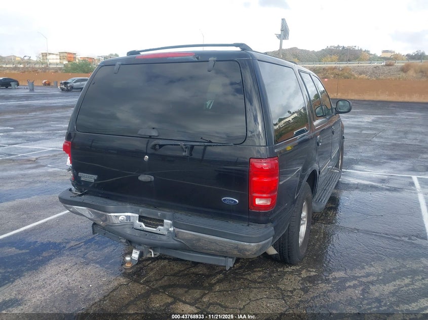 1FMRU17L3XLB43109 1999 FORD EXPEDITION photo no. 4
