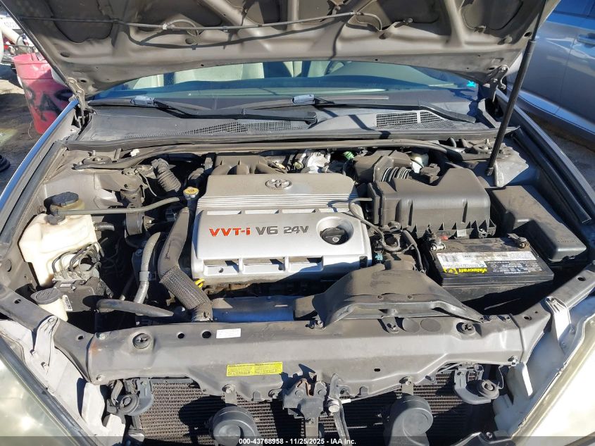 2004 Toyota Camry Le V6 VIN: 4T1BF32K84U589574 Lot: 43768958