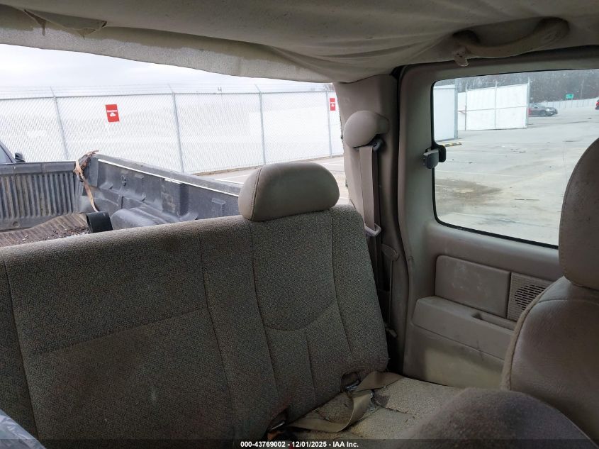 2005 Chevrolet Silverado 3500 Work Truck VIN: 1GCJK39U15E298350 Lot: 43769002