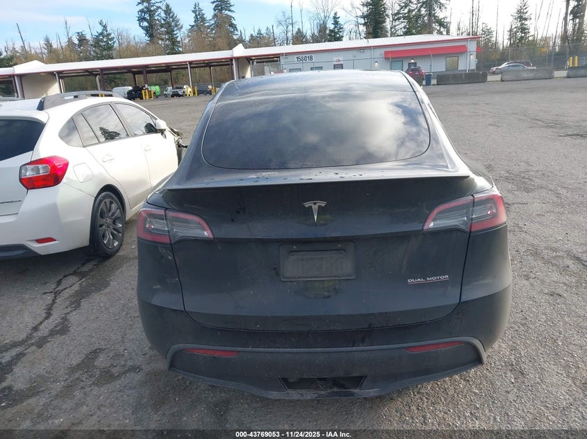 2024 Tesla Model Y Performance Dual Motor All-Wheel Drive VIN: 7SAYGDEF4RF066068 Lot: 43769053