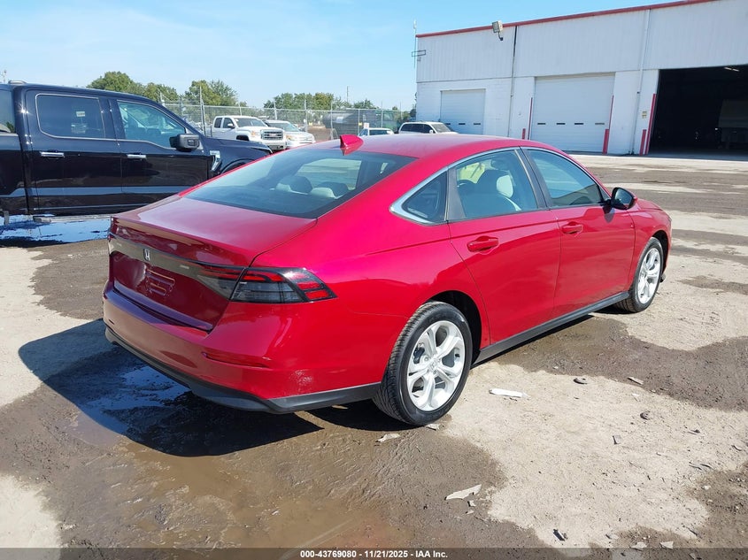 1HGCY1F20PA044400 2023 HONDA ACCORD photo no. 4