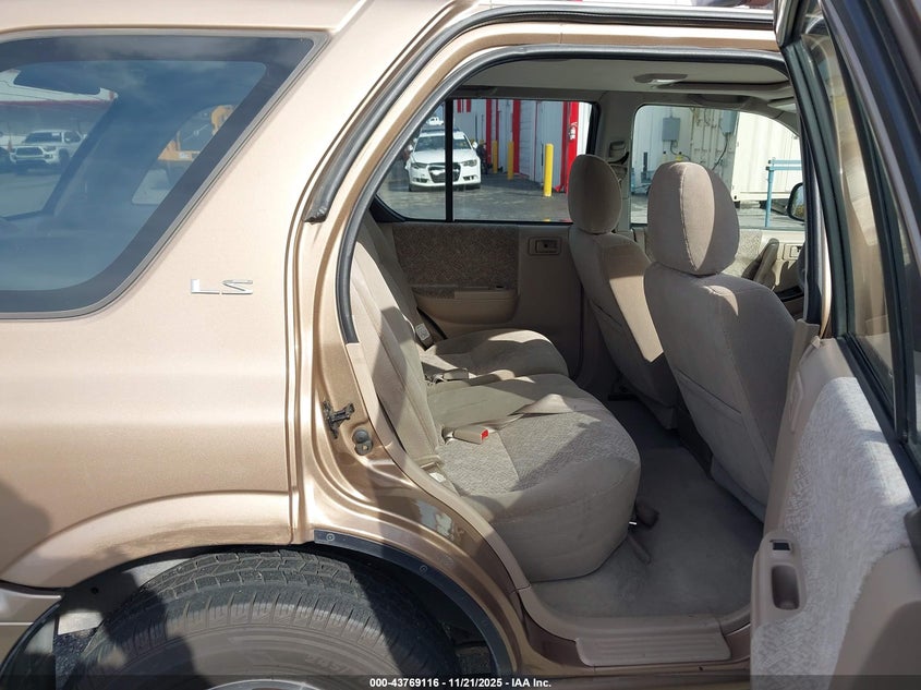 2000 Isuzu Rodeo Ls/Lse/S VIN: 4S2DM58W7Y4327256 Lot: 43769116