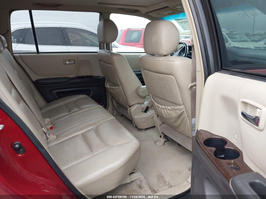 2001 Toyota Highlander V6 VIN: JTEGF21A210027911 Lot: 43769190