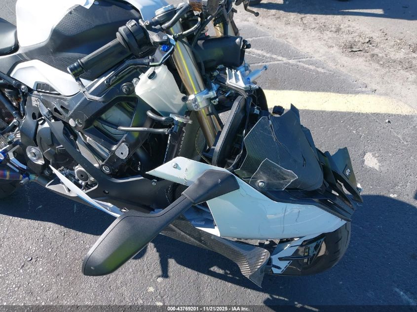 2023 BMW S 1000 Rr VIN: WB10E6309P6H17312 Lot: 43769201