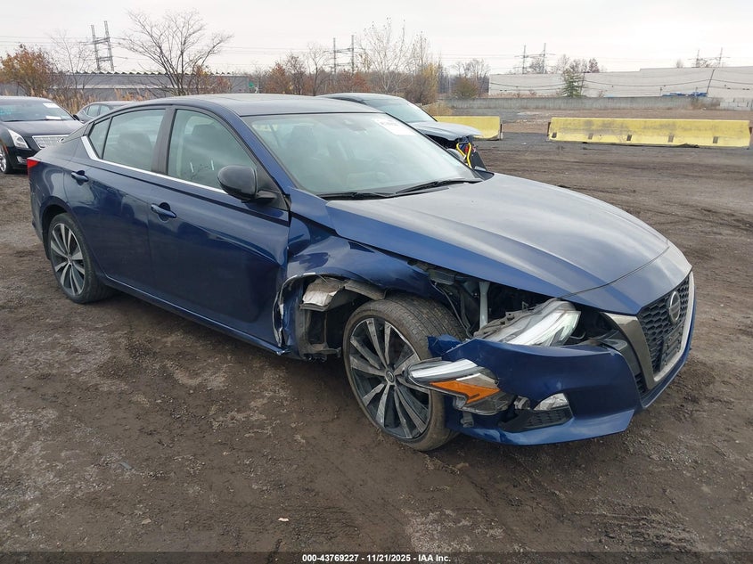NISSAN ALTIMA SR INTELLIGENT AWD