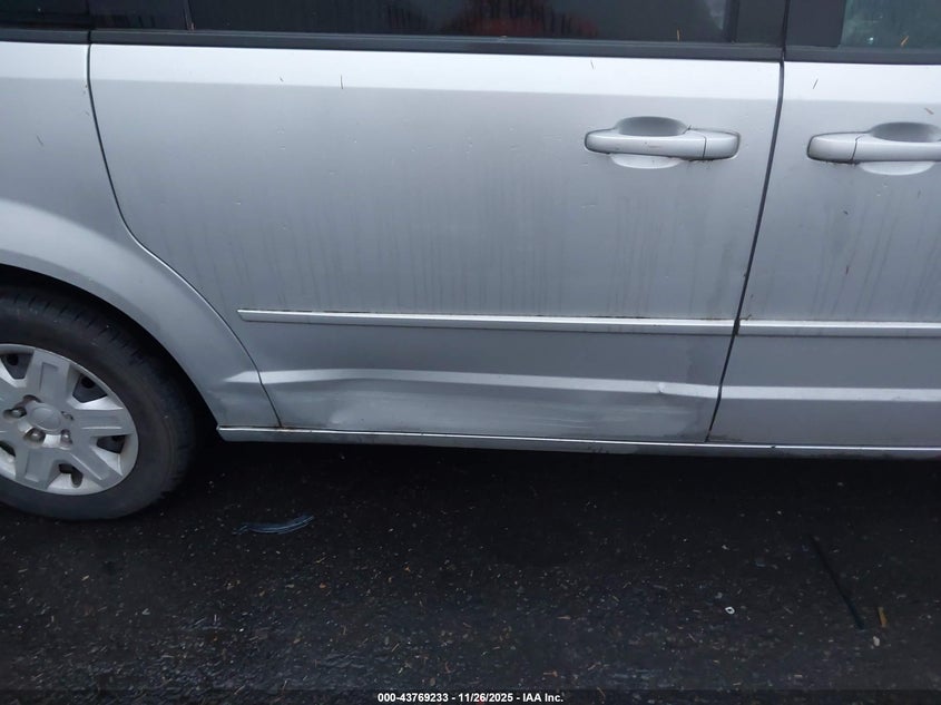 2011 Dodge Grand Caravan Express VIN: 2D4RN4DG4BR736944 Lot: 43769233