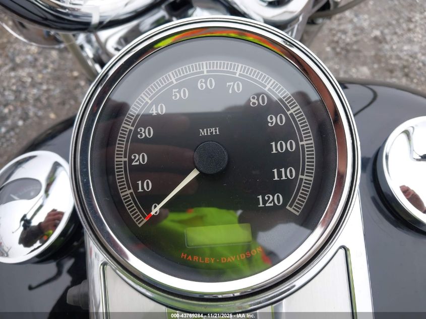 2010 Harley-Davidson Flhr VIN: 1HD1FB412AB656755 Lot: 43769284