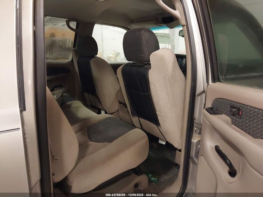 2003 Chevrolet Avalanche 1500 VIN: 3GNEK13T53G121514 Lot: 43769359