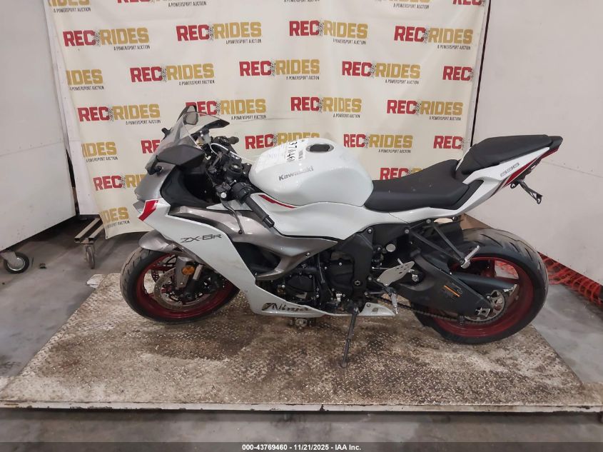 2025 Kawasaki Zx636 K VIN: JKBZXJJ1XSA030755 Lot: 43769460