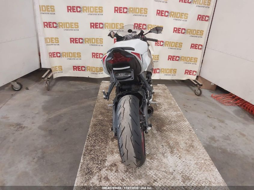 2025 Kawasaki Zx636 K VIN: JKBZXJJ1XSA030755 Lot: 43769460