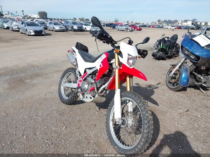 MLHMD3814D5003543 HONDA CRF250 Photo 1
