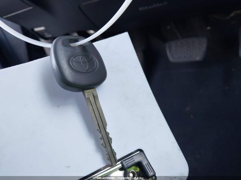 2016 Toyota Camry Le VIN: 4T1BF1FK4GU608690 Lot: 43769566