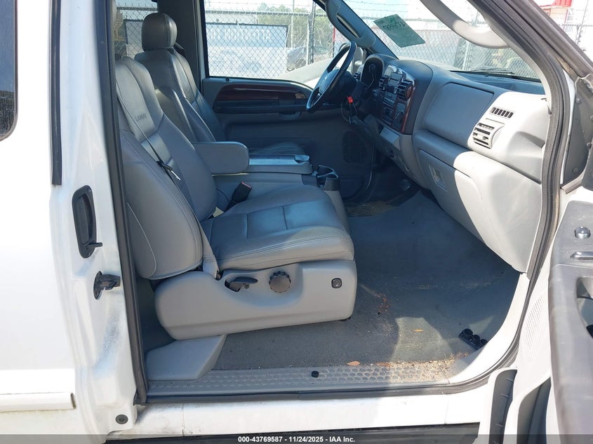 1FTSX20P06EB78564 2006 FORD F250 photo no. 5