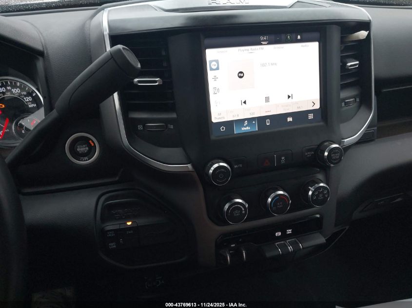 2024 Ram 2500 Big Horn 4X4 6'4 Box VIN: 3C6UR5DL5RG340236 Lot: 43769613